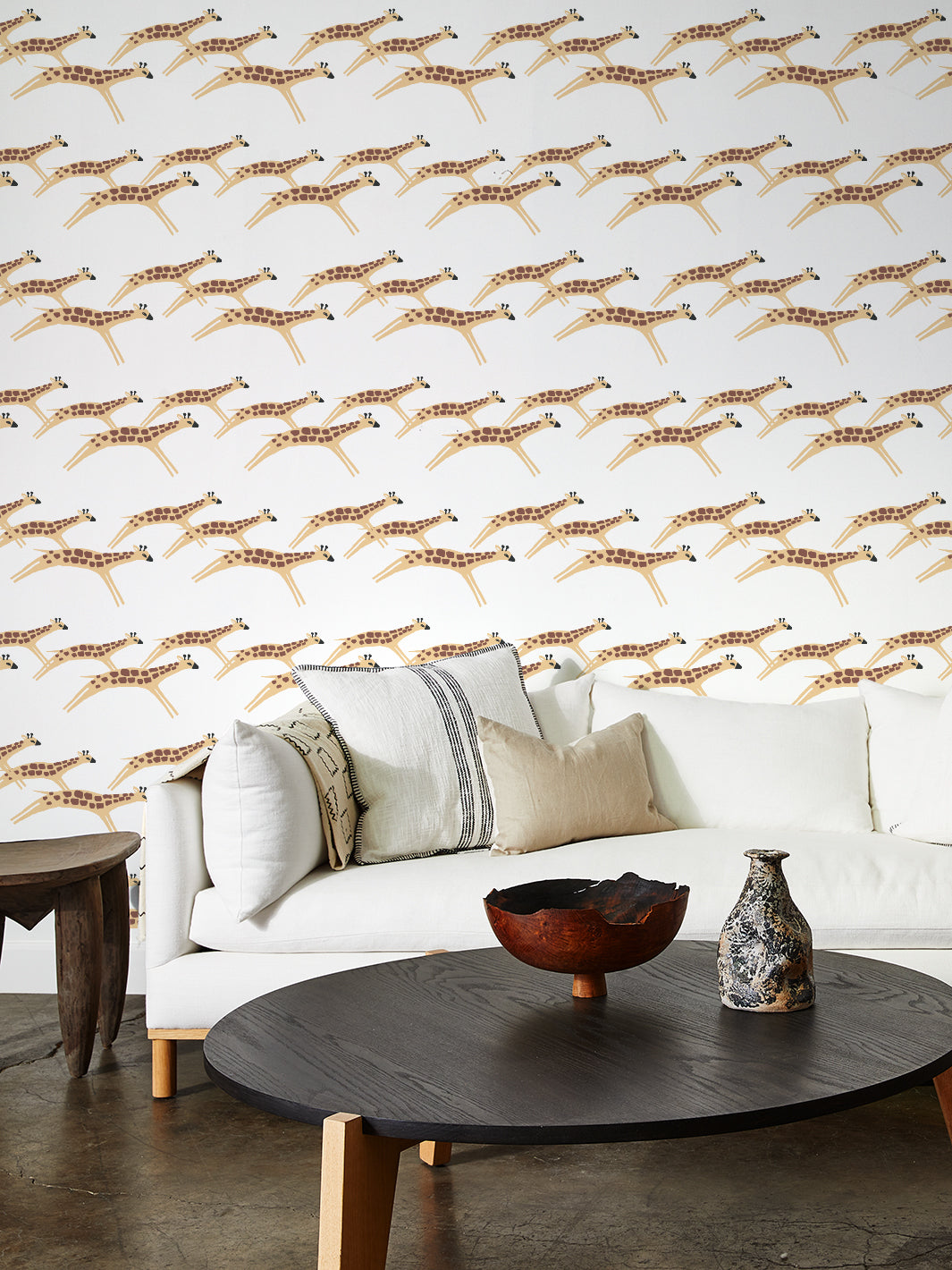galloping-giraffes-wallpaper-by-tea-collection-ivory
