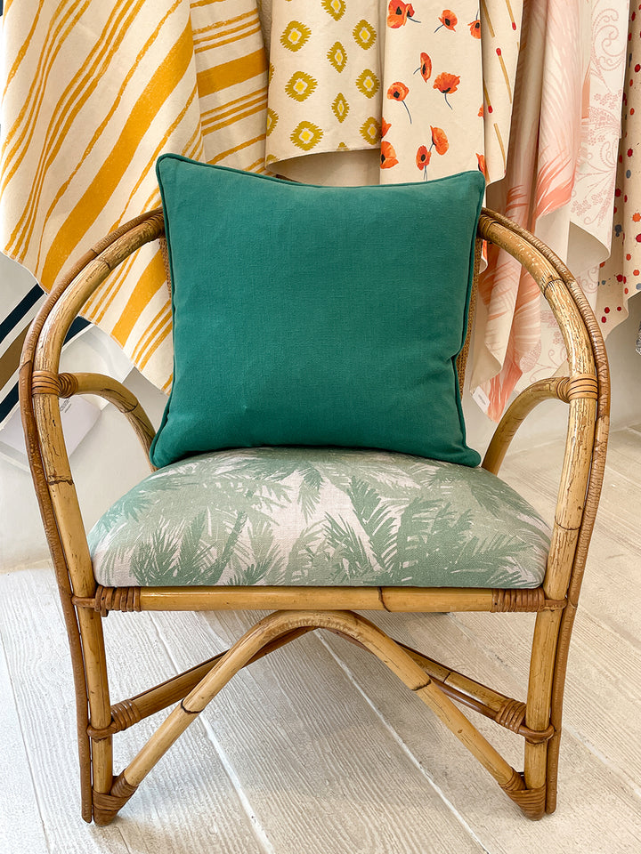 Emerald green throw pillows deals