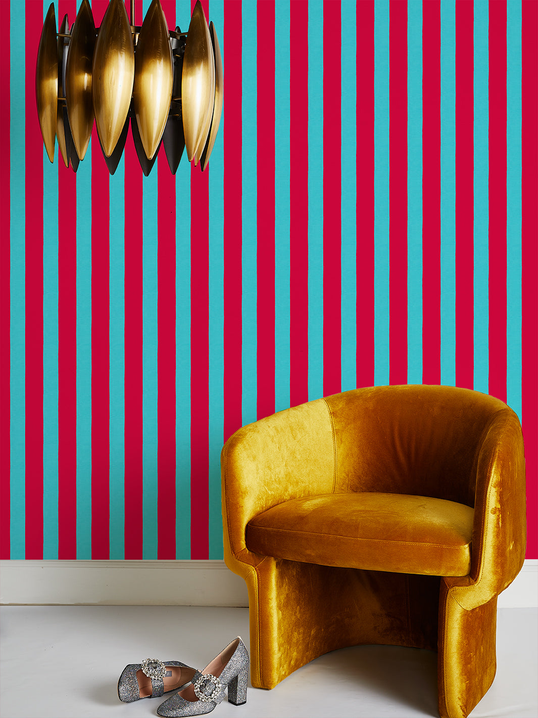 grosgrain-stripe-wallpaper-by-sarah-jessica-parker-scarlet-capri-blue