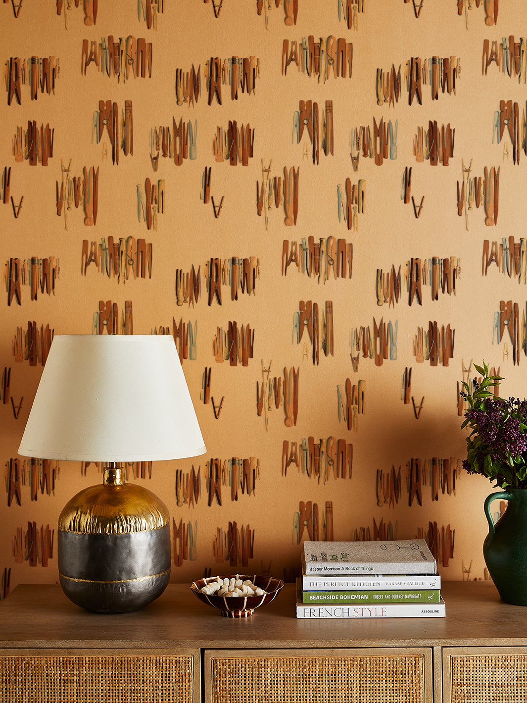 'Laundry Line' Kraft' Wallpaper by Sarah Jessica Parker - Natural