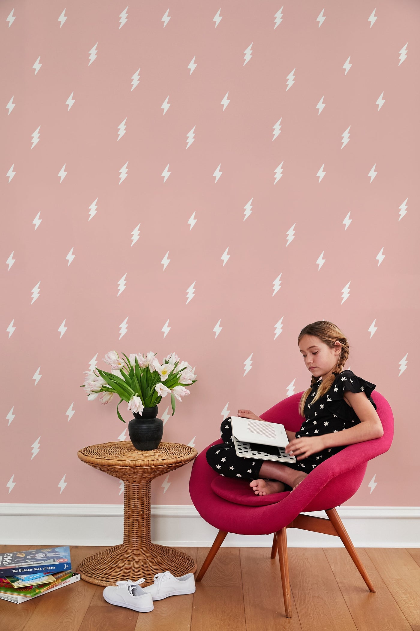 'Zeus Lightning' Wallpaper by Tea Collection - Pink