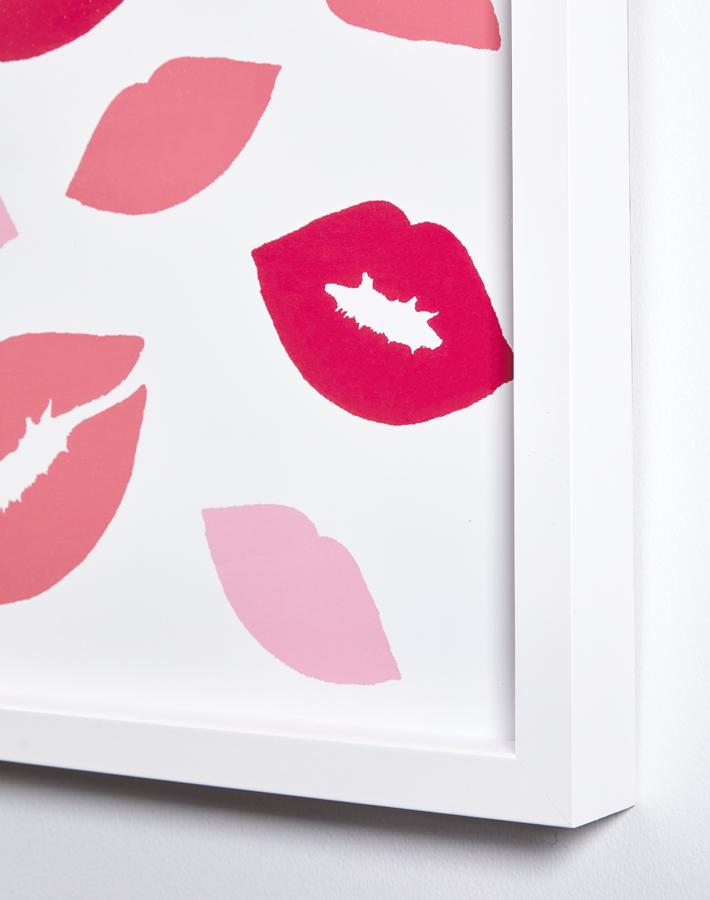 Artshoppe Lip Lock by Nathan Turner