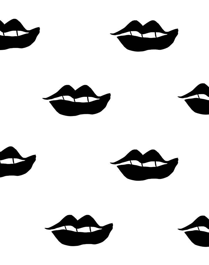 lips onyx