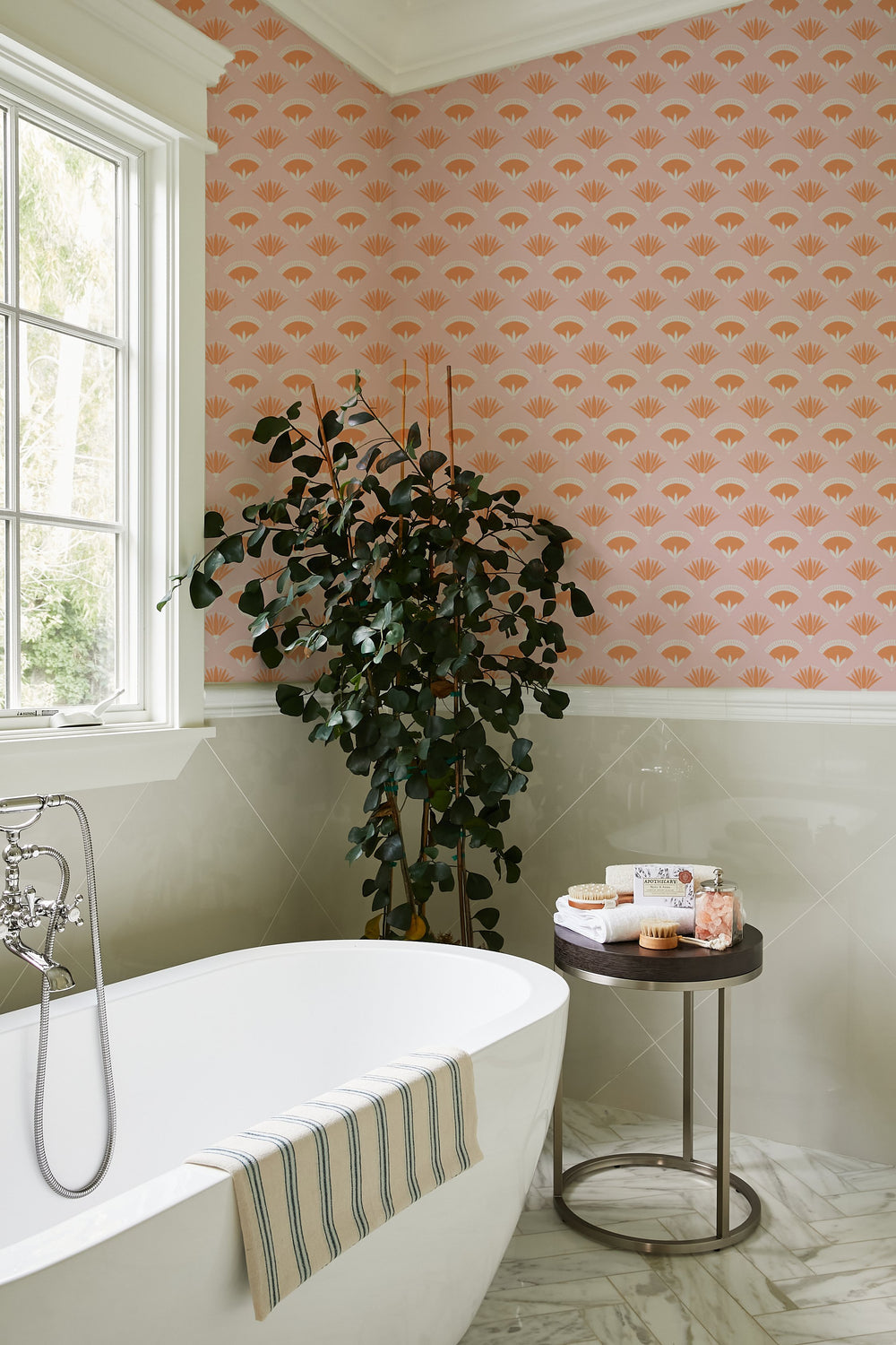 lotus-papyrus-creamsicle