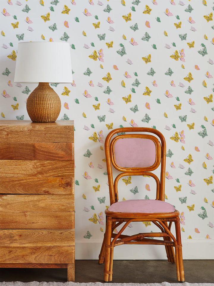 mariposa-wallpaper-by-tea-collection-white