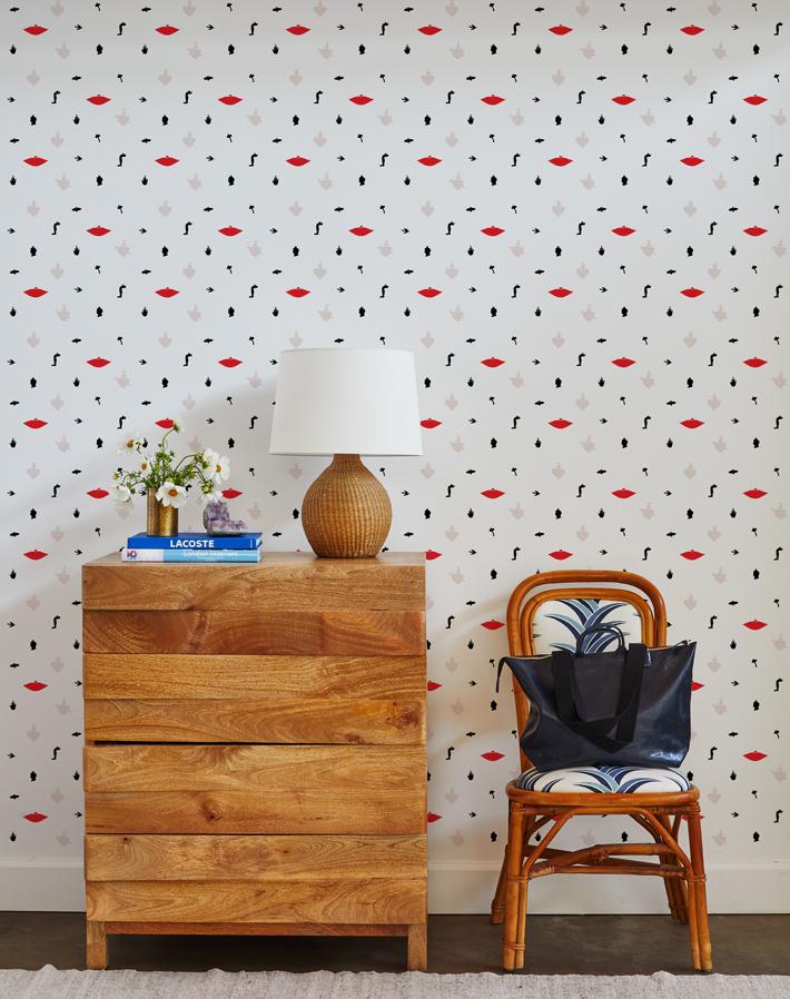 large milagros wallpaper white