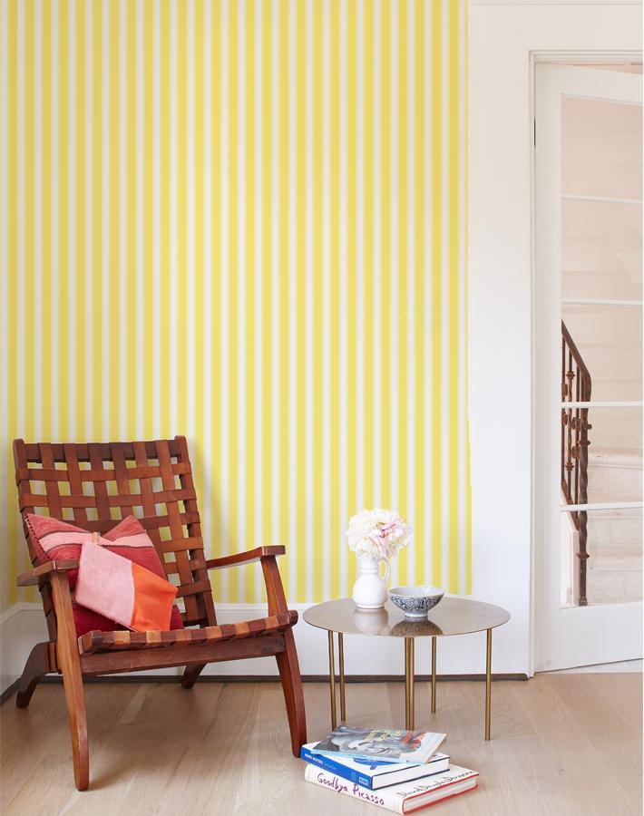 ojai-stripe-wallpaper-yellow