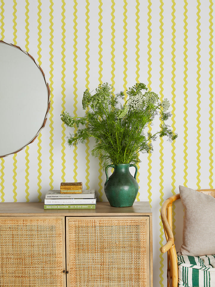 ric-rac-stripe-on-white-wallpaper-by-sarah-jessica-parker-lemon-drop