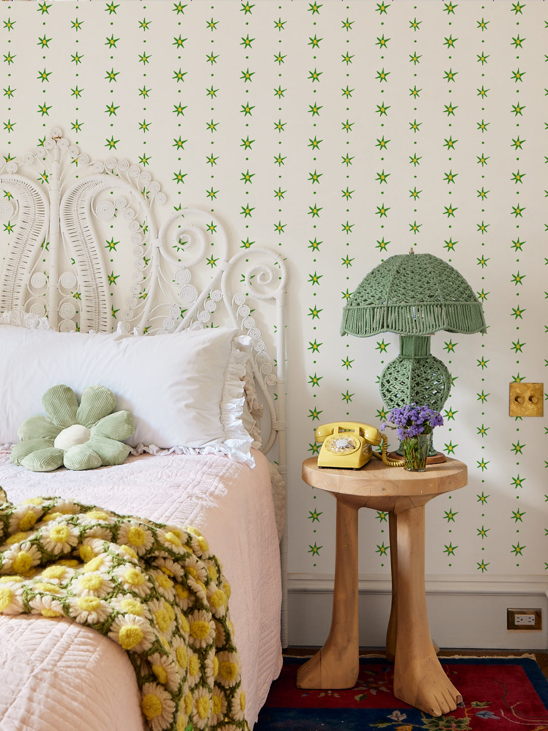 'Rita's Stars' Wallpaper by Lingua Franca - Green Gold