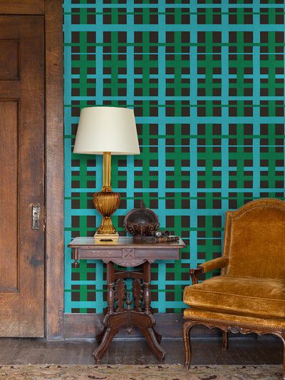 'Crosstown Plaid' Wallpaper by Sarah Jessica Parker - Emerald on Charcoal