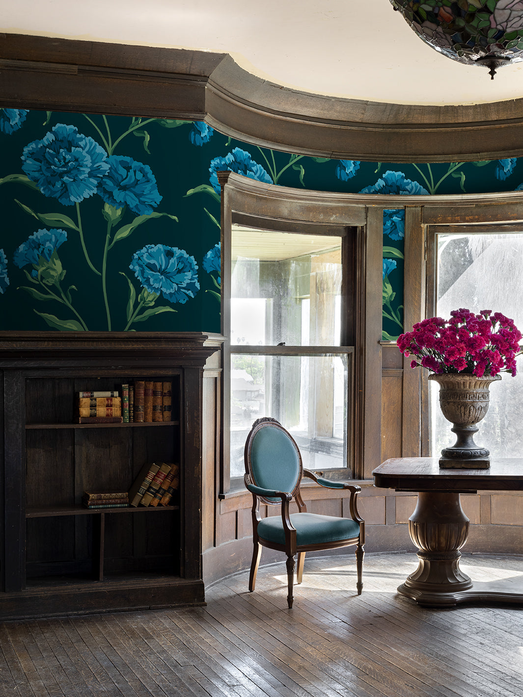 townhouse-mural-wallpaper-by-sarah-jessica-parker-teal-on-deep-sea