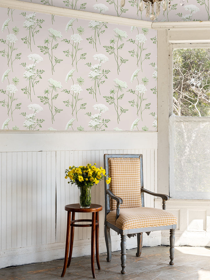 the-queens-lace-wallpaper-by-sarah-jessica-parker-oyster