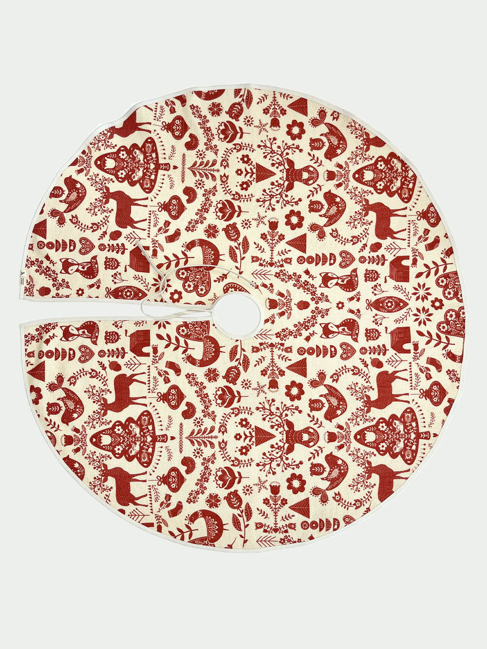 alisal holiday tree skirt red