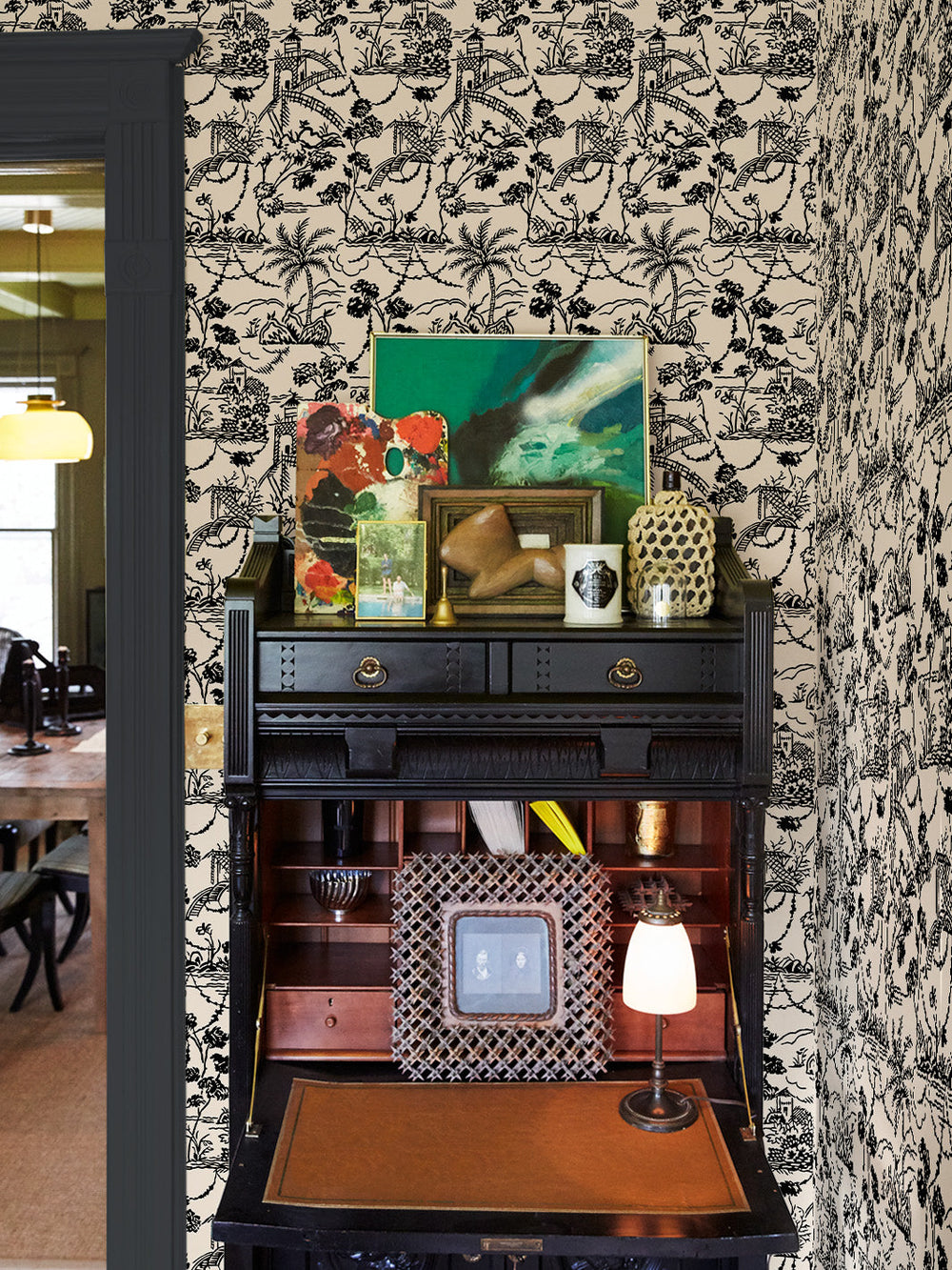 tropical-toile-wallpaper-chris-benz-black