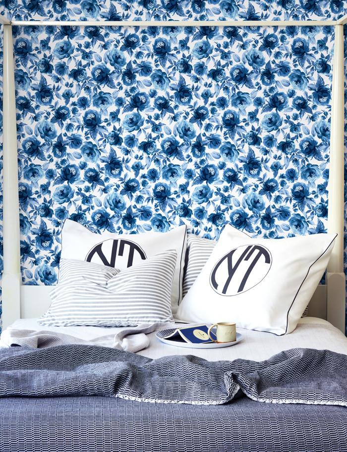 'Veronica' Wallpaper by Wallshoppe - Blue