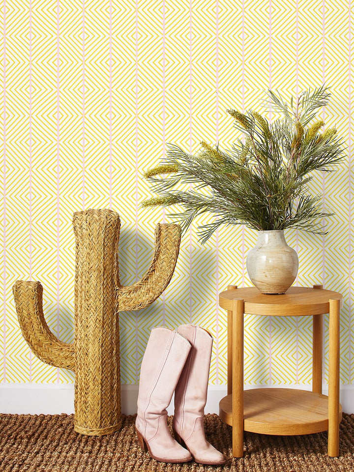 barbie-dreamhouse-diamond-wallpaper-by-barbie-daffodil-pink
