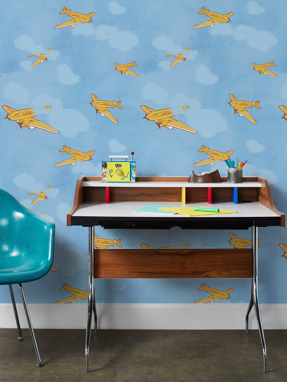 airplanes-wallpaper-by-fisher-price-yellow