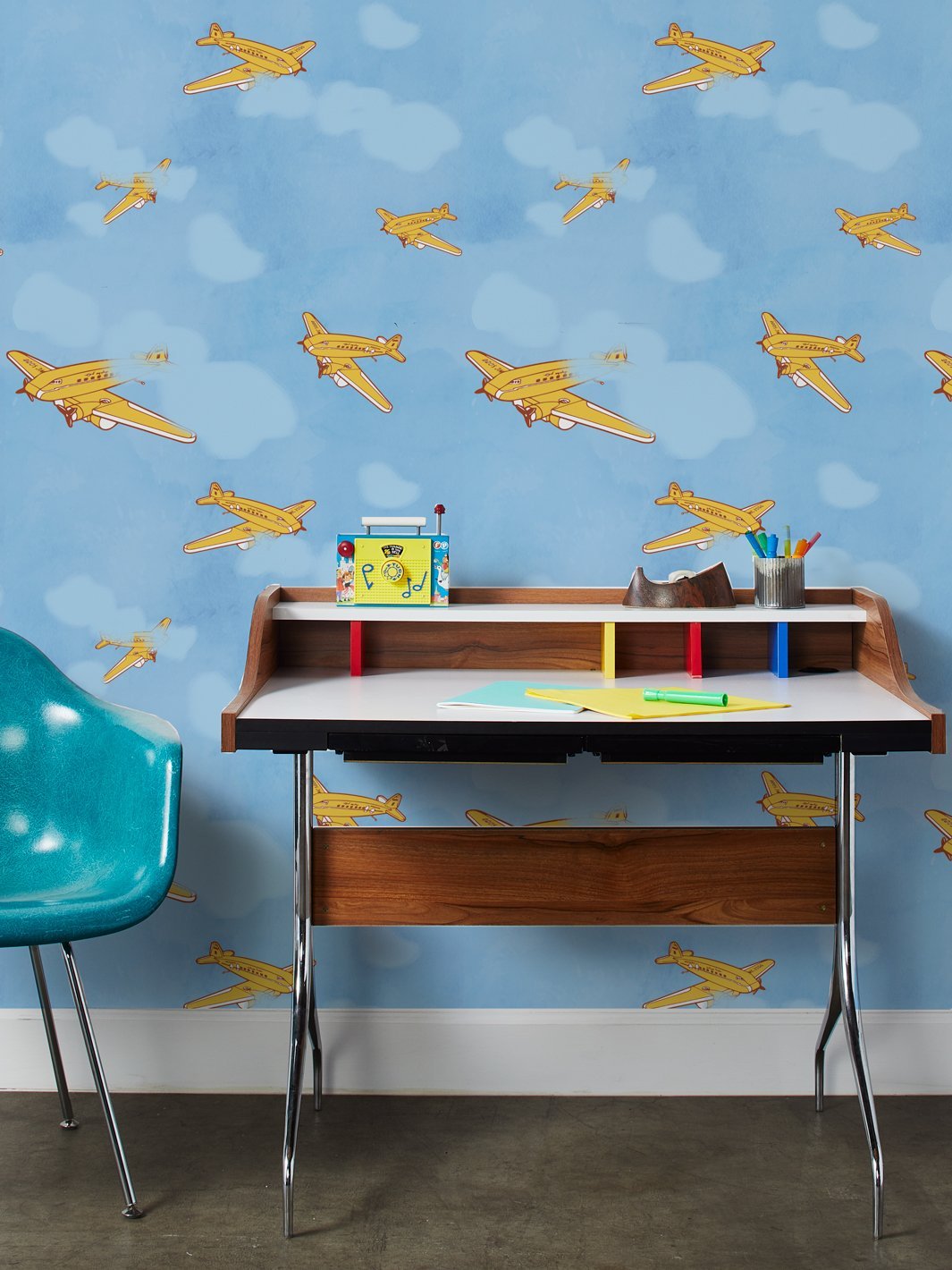 airplanes-wallpaper-by-fisher-price-yellow