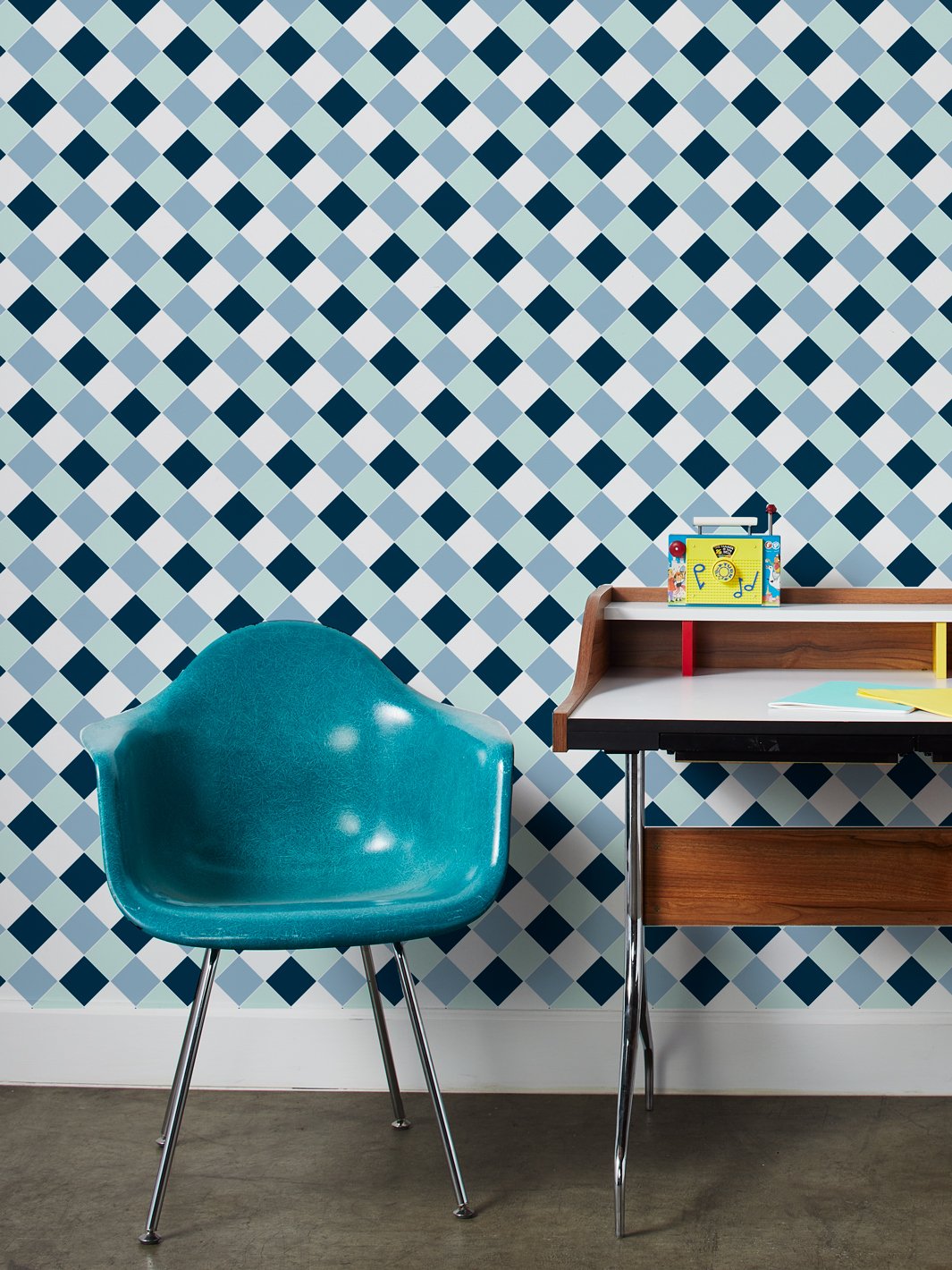 diamonds-wallpaper-by-fisher-price-blue