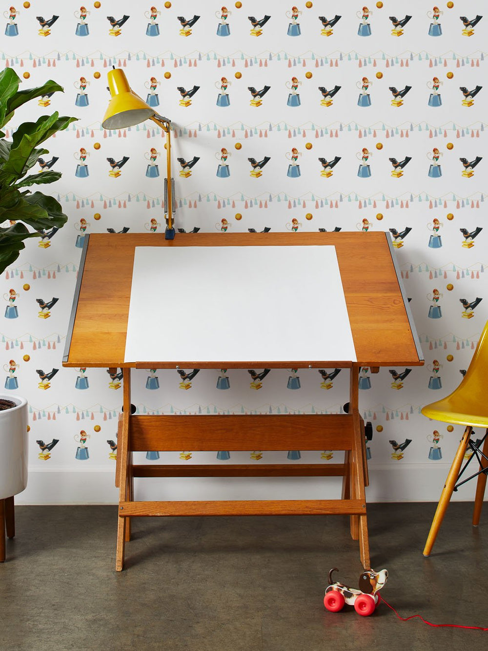 seal-monkey-circus-wallpaper-by-fisher-price-white