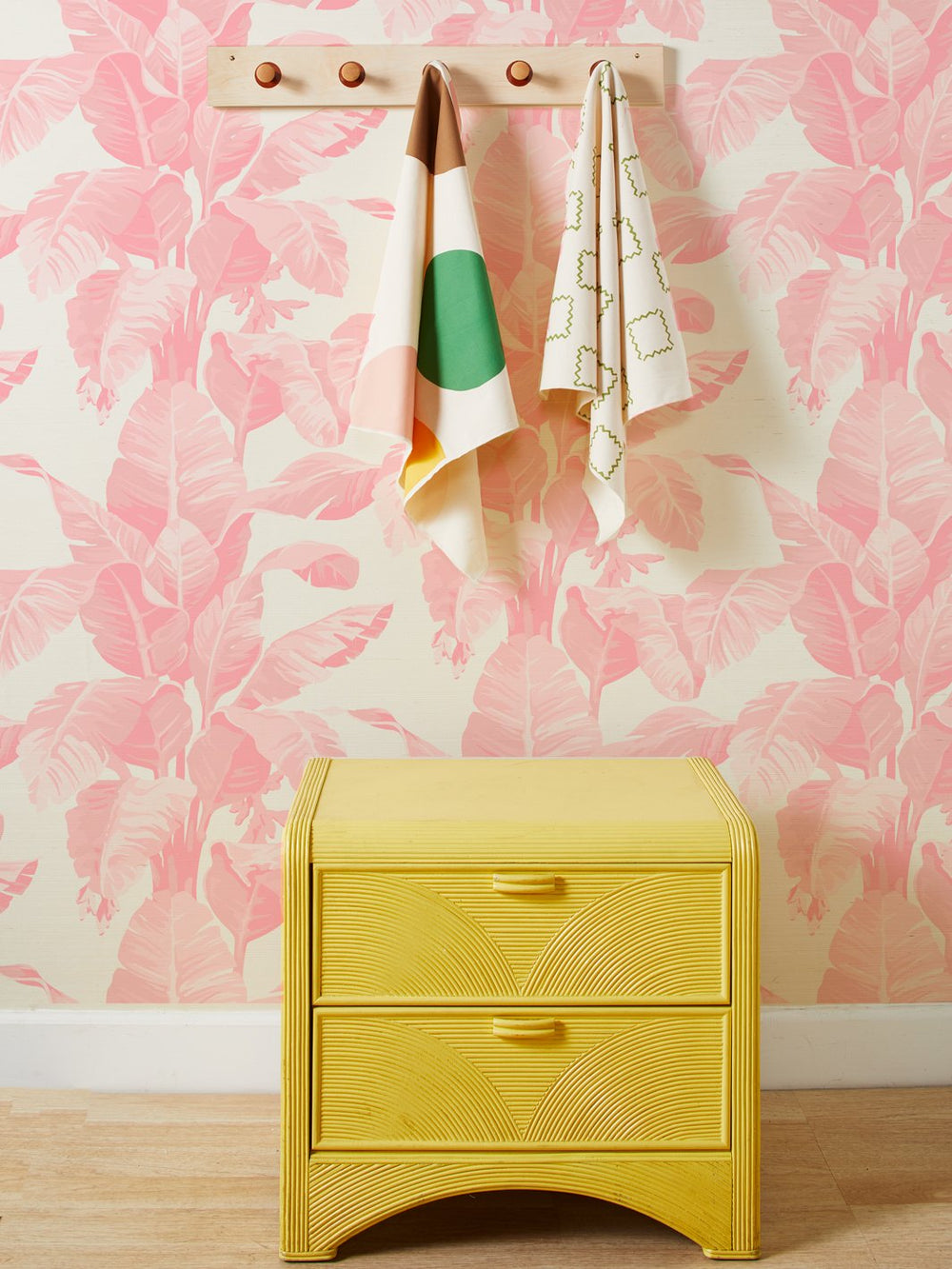 pacifico palm garcelle pink grasscloth