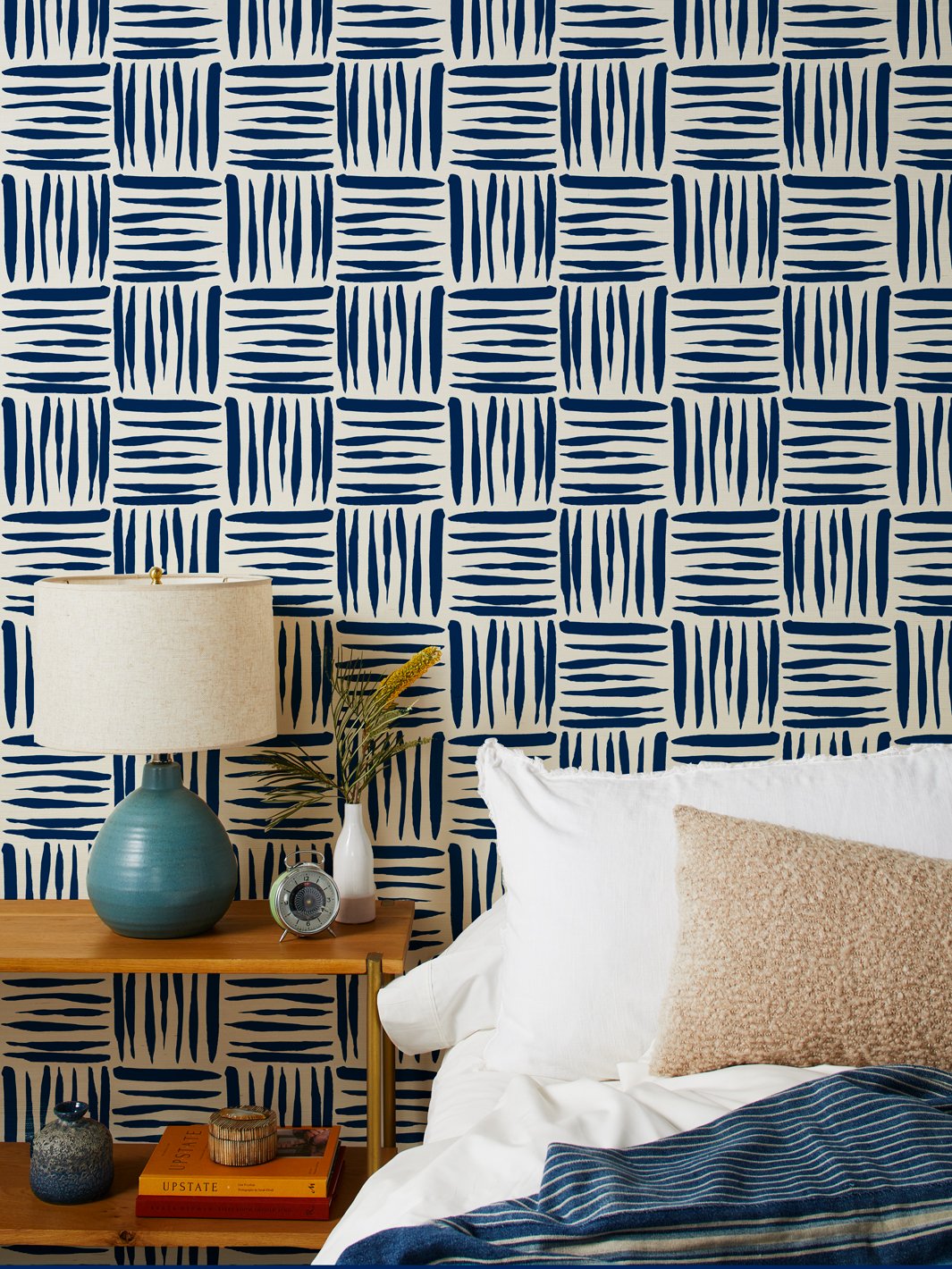 'Watercolor Weave Small' Grasscloth' Wallpaper by Wallshoppe - Solid Navy