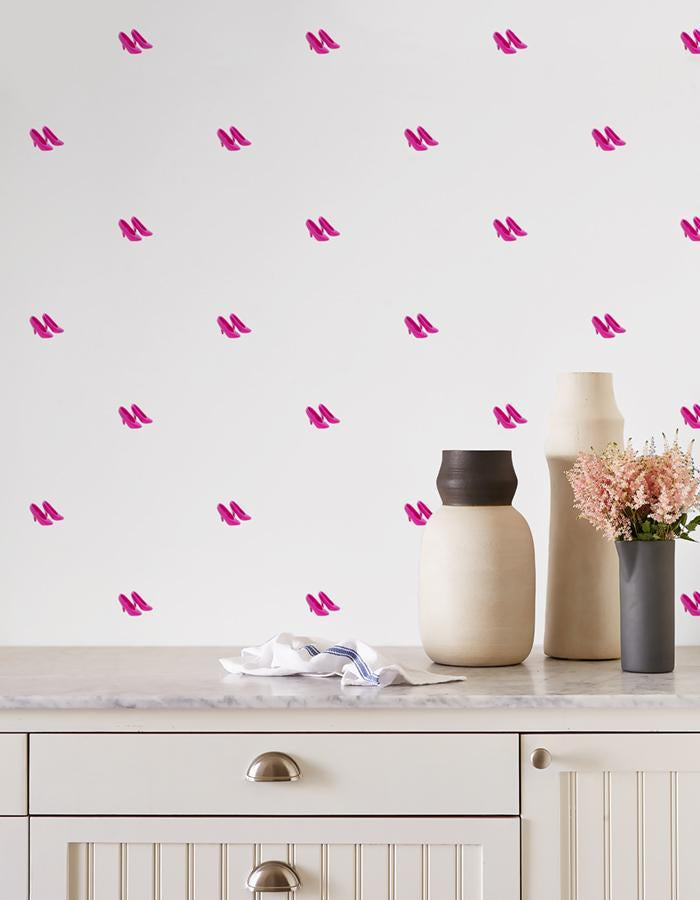 pink-pumps-wallpaper-by-barbie-white