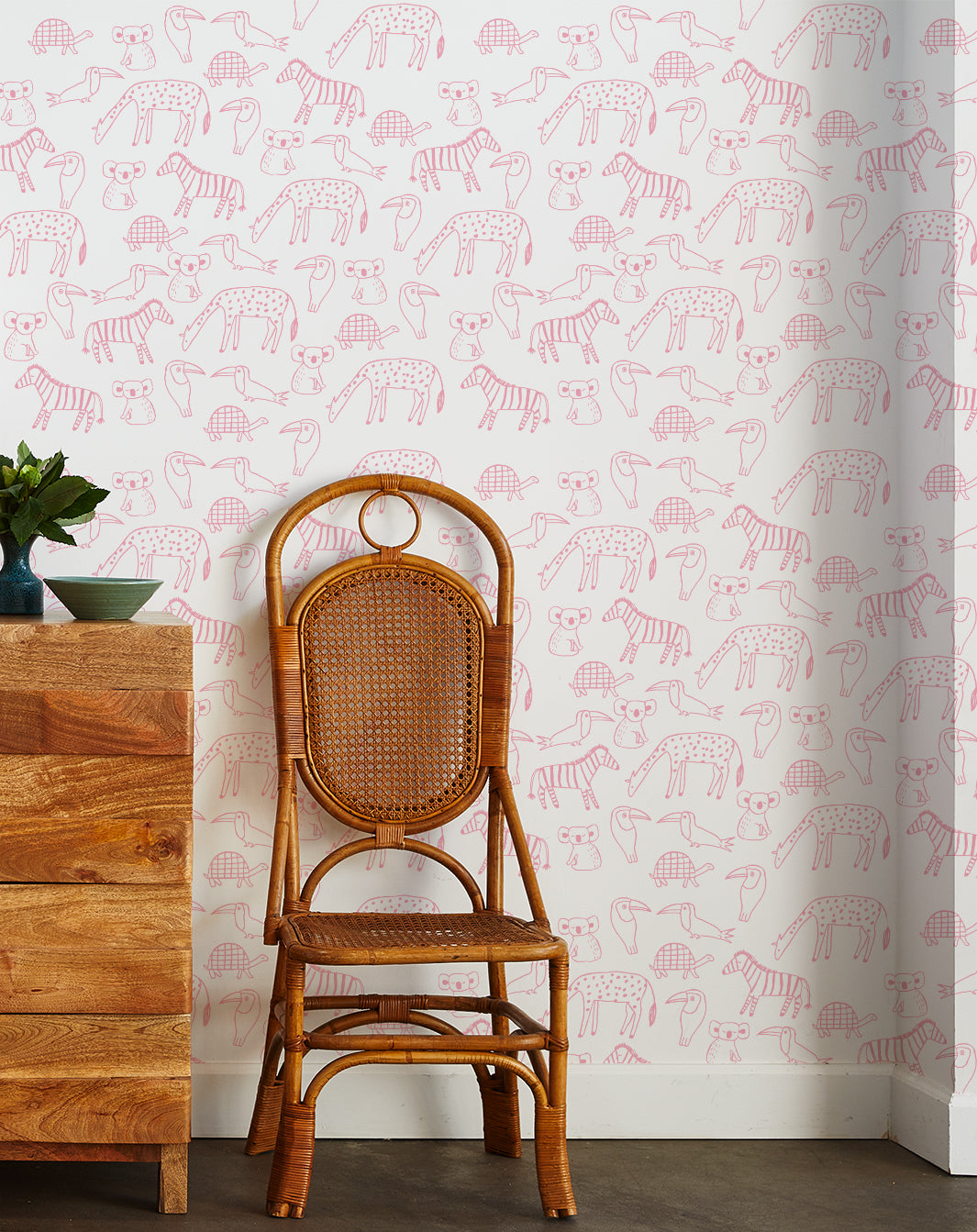 'Zoo Party' Wallpaper by Tea Collection - Bubblegum